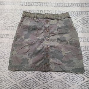 Anthropologie Camo Utility Mini Skirt in Green - Size 8